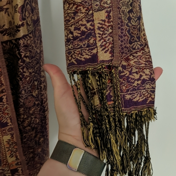 Scarf - Picture 3 of 3